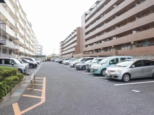 【埼玉県/越谷市大字大房】シャルム北越谷 A棟 駐車場