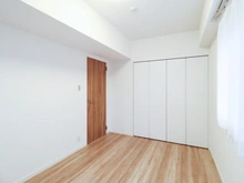 【千葉県/松戸市小金】グランスイート北小金 洋室