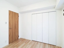 【千葉県/松戸市小金】グランスイート北小金 洋室