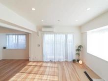 【埼玉県/三郷市三郷】ライオンズプラザ三郷 リビング・ダイニング：※家具・調度品は販売価格に含まれておりません