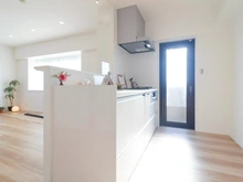 【埼玉県/三郷市三郷】ライオンズプラザ三郷 リビング・ダイニング