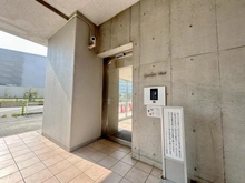【千葉県/船橋市浜町】ワンダーベイシティサザン ガーデンウエスト棟 アプローチ