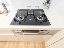 【千葉県/千葉市中央区中央】アプレ千葉センタ―コート キッチン：三口コンロ