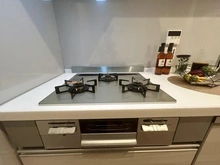 【千葉県/船橋市西船】西船橋二丁目パーク・ホームズ  キッチン：三口コンロ