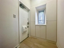 【千葉県/印西市原】アバンドーネ原5番街 7号棟 玄関