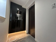 【千葉県/船橋市東中山】ライオンズグローベル西船橋クイーンズアリーナ 玄関