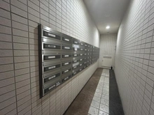 【千葉県/船橋市東中山】ライオンズグローベル西船橋クイーンズアリーナ 共用施設：メールBOX