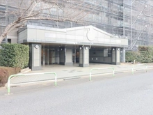 【千葉県/八千代市大和田新田】リーベスト八千代緑が丘 エントランス：大規模修繕工事中