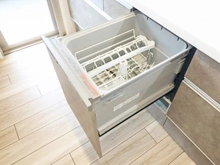【千葉県/印西市戸神台】ローレルスクエア千葉ニュータウン中央 D棟 キッチン：食洗器