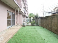 【千葉県/船橋市南三咲】いづみハイツ滝不動 5号棟 専用庭