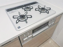 【千葉県/柏市豊住】エクセレントシティ新柏ヒルズ キッチン：三口コンロ