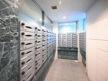【千葉県/浦安市日の出】アールフォーラム新浦安 C棟 メールBOX