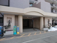 【千葉県/千葉市稲毛区園生町】サニークレスト稲毛 エントランス
