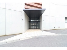 【千葉県/松戸市殿平賀】アルコード北小金 エントランス