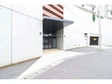 【千葉県/松戸市殿平賀】アルコード北小金 エントランス