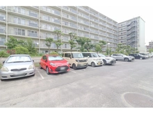 【千葉県/市川市鬼高】ルネ市川中山マンション 駐車場