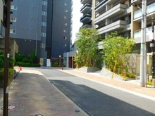 【東京都/港区芝】プラウド芝公園 前面道路