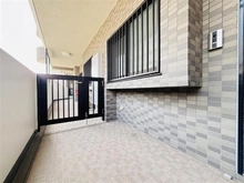 【東京都/江東区東陽】ダイアパレス東陽町 ポーチ：5.76m2の専用ポーチです。