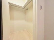 【東京都/江東区東陽】シティテラス東陽町 収納：約5.3帖のサービスルームのウォークインクローゼット