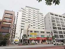 【東京都/江東区東陽】東陽町コーポラス 外観：写真中央