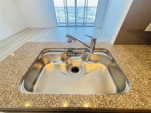 【千葉県/千葉市美浜区若葉】幕張ベイパーク　ライズゲートタワー キッチン