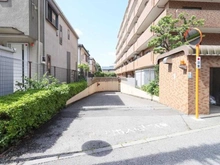 【千葉県/習志野市大久保】ライオンズマンション京成大久保第二 敷地内