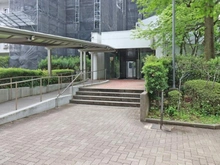 【東京都/江東区東陽】ファミリータウン東陽 D棟 アプローチ：大規模修繕中