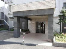 【東京都/足立区西新井】グラン・シャルム西新井大師前 エントランス