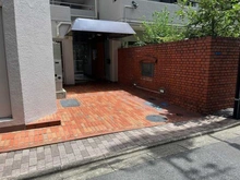 【東京都/新宿区西五軒町】ライオンズマンション神楽坂第二 エントランス