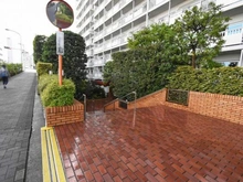 【東京都/江東区大島】イトーピア東大島マンション アプローチ