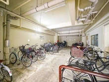 【東京都/豊島区池袋本町】池袋第2ヒルハイム 駐輪場