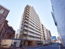 【東京都/豊島区池袋】シャルマンコーポ池袋 外観：写真中央：対象マンション