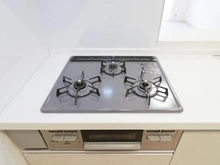 【東京都/豊島区上池袋】モア・クレスト上池袋 キッチン：三口コンロ