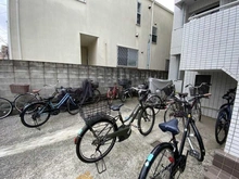 【東京都/豊島区千早】キャッスルマンション千早町 駐輪場