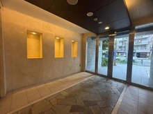 【東京都/豊島区上池袋】LE-LION　IKEBUKURO　COMFORT エントランス