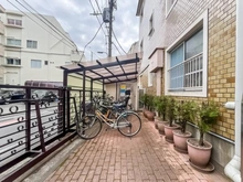 【東京都/豊島区目白】目白ローヤルコーポ 駐輪場