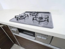 【神奈川県/横浜市神奈川区栄町】ザ・ヨコハマタワーズ　 タワーイースト キッチン：三口コンロ