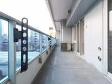 【神奈川県/横浜市神奈川区栄町】ザ・ヨコハマタワーズ　 タワーイースト バルコニー