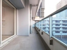 【神奈川県/横浜市神奈川区栄町】ザ・ヨコハマタワーズ　 タワーイースト バルコニー