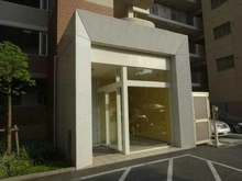 【東京都/板橋区加賀】レーベンハイム加賀プレシャスフォルム エントランス：サブエントランス