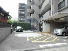 【東京都/板橋区小茂根】ライオンズガーデン小竹向原 駐車場