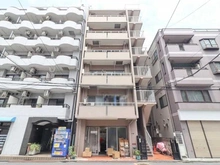 【東京都/墨田区千歳】ルックハイツ両国 外観：写真中央