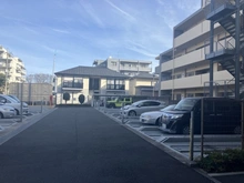 【埼玉県/鶴ヶ島市富士見】コンフォート若葉ポルカ 駐車場