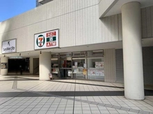 【東京都/豊島区東池袋】エアライズタワーライズアリーナビル 敷地内施設：セブンイレブン