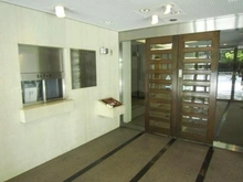 【東京都/練馬区光が丘】光が丘パークタウンいちょう通り東第三団地1号棟 エントランス