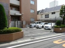 【東京都/豊島区千早】ヒルズ千早町 駐車場
