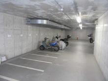 【東京都/板橋区加賀】加賀レジデンス バイク置き場