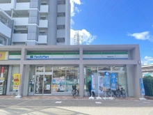 【埼玉県/朝霞市仲町】コスモ朝霞 ファミリーマート朝霞駅東口店（現地より約770m）