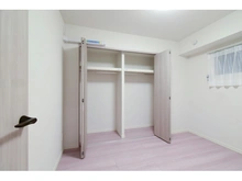 【東京都/板橋区小茂根】ライオンズマンション小竹向原 収納：約4.2帖サービスルーム