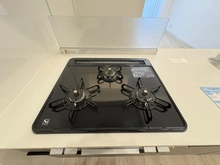 【東京都/港区南青山】日興児玉パレス南青山 キッチン：三口コンロ